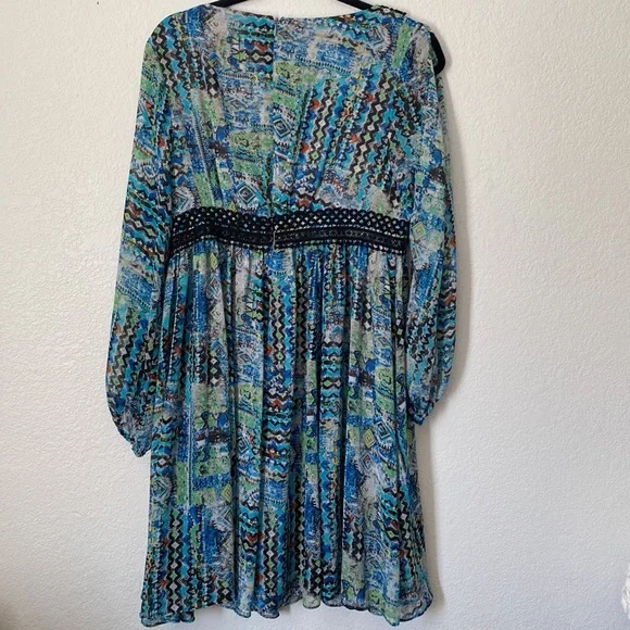 Betsy Johnson Cold Shoulder Long Sleeve Baby Doll Dress - Picture 9 of 10